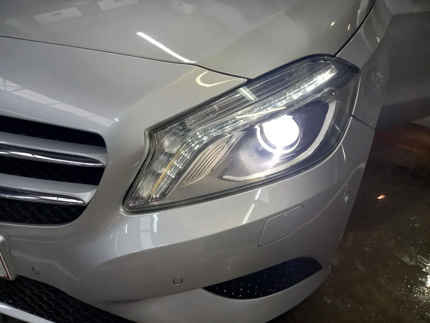 Mercedes-Benz A 180 7G-DCT - 2