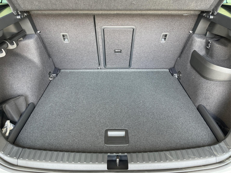 Skoda Karoq Selection 2.0 TDI DSG 4x4 AHK+Navi+ACC+Cam+Wint... — photo 17