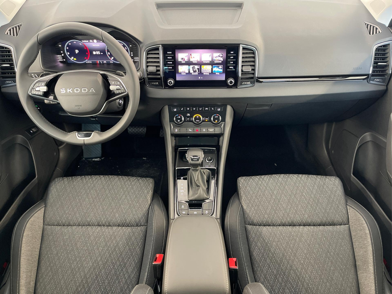 Skoda Karoq Selection 2.0 TDI DSG 4x4 AHK+Navi+ACC+Cam+Wint... — photo 6