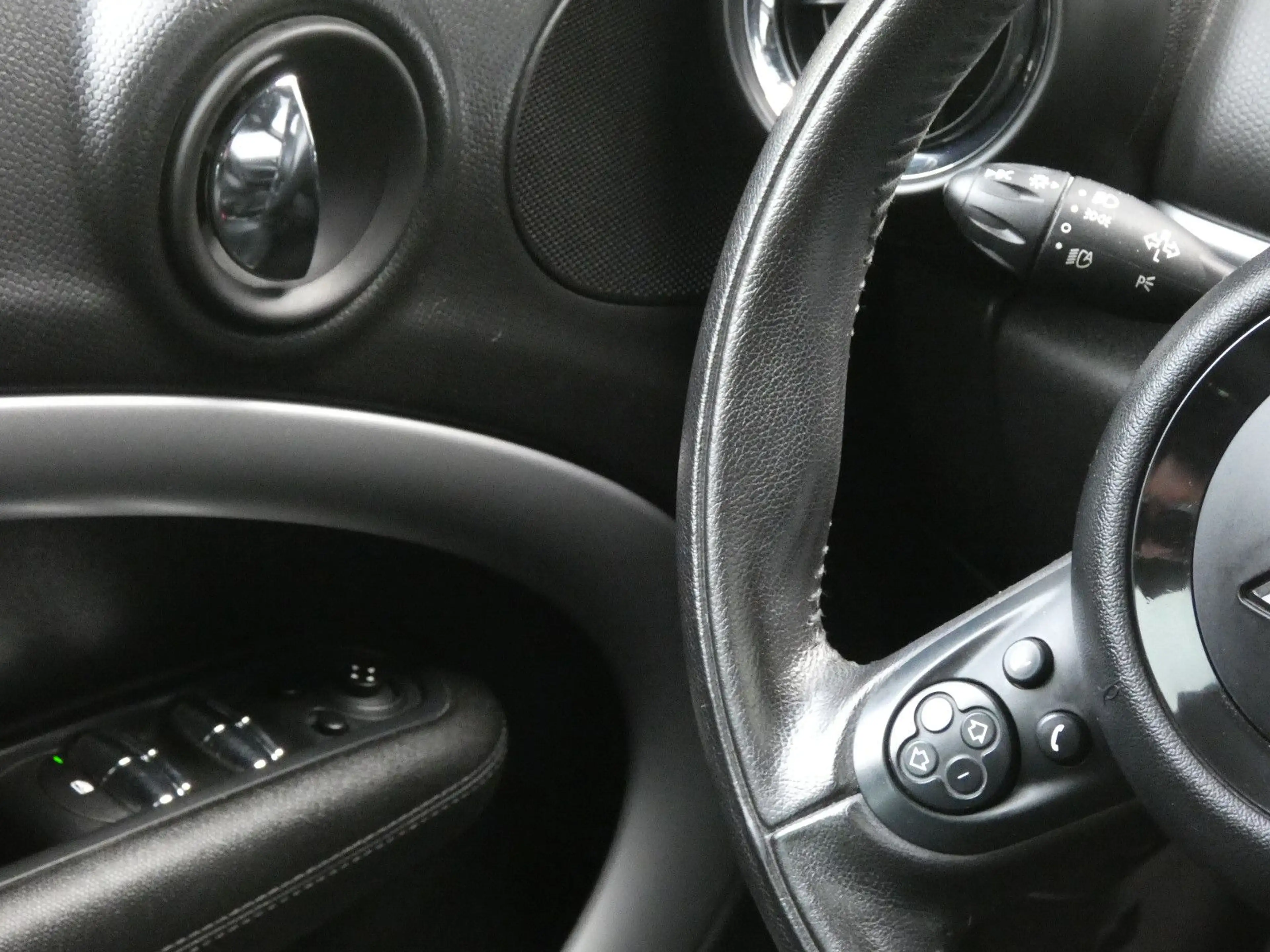 MINI Cooper SD Countryman Park Lane Chili — photo 16