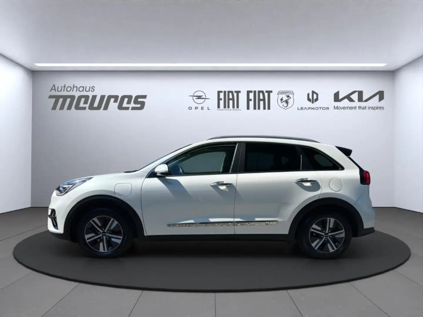 Kia Niro PHEV 1.6 GDI Plug-in Spirit El. Panodach e-Sitze K Weiß - 2