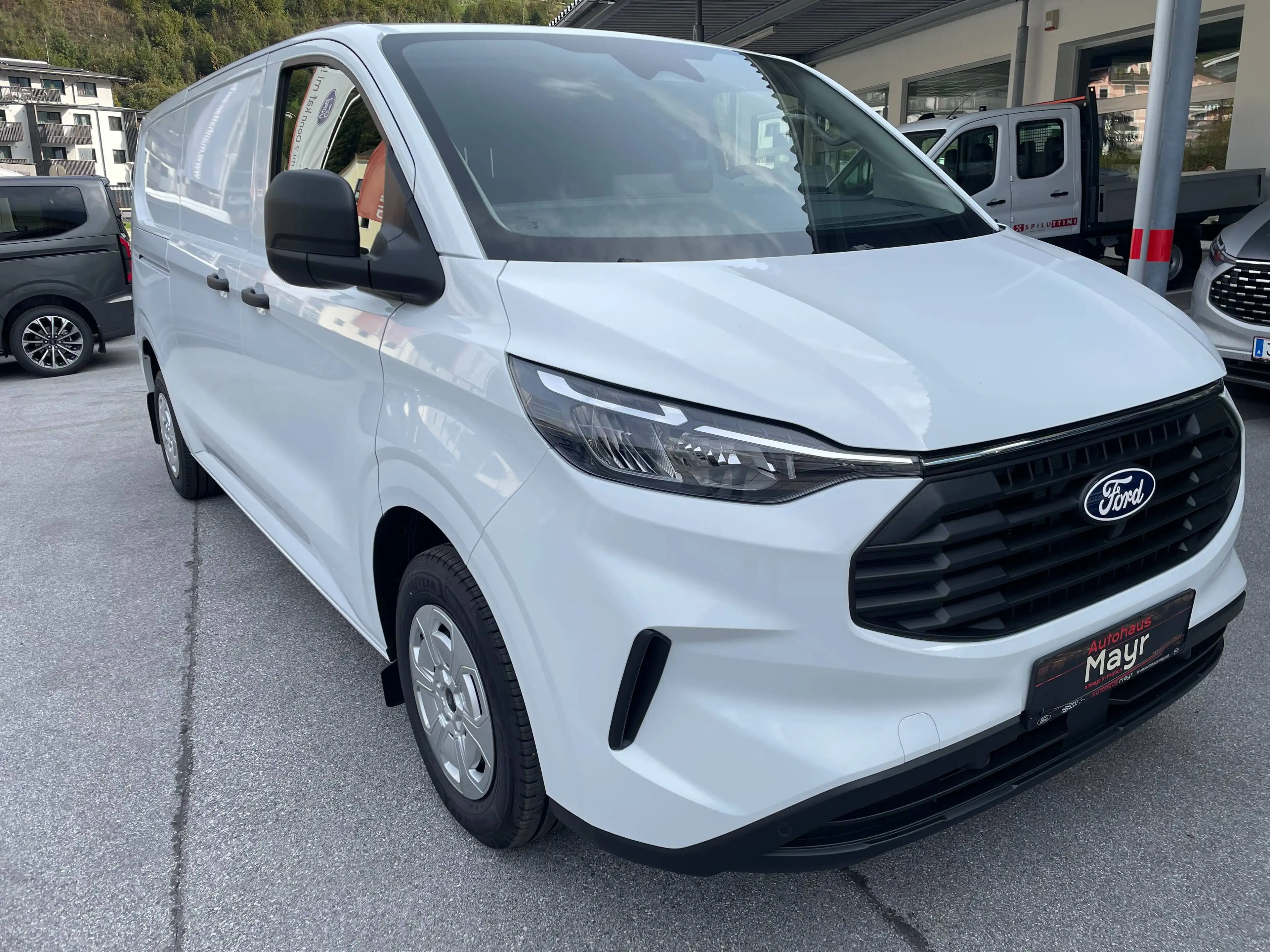 Ford Transit Custom 320 L2 Trend FWD — photo 4