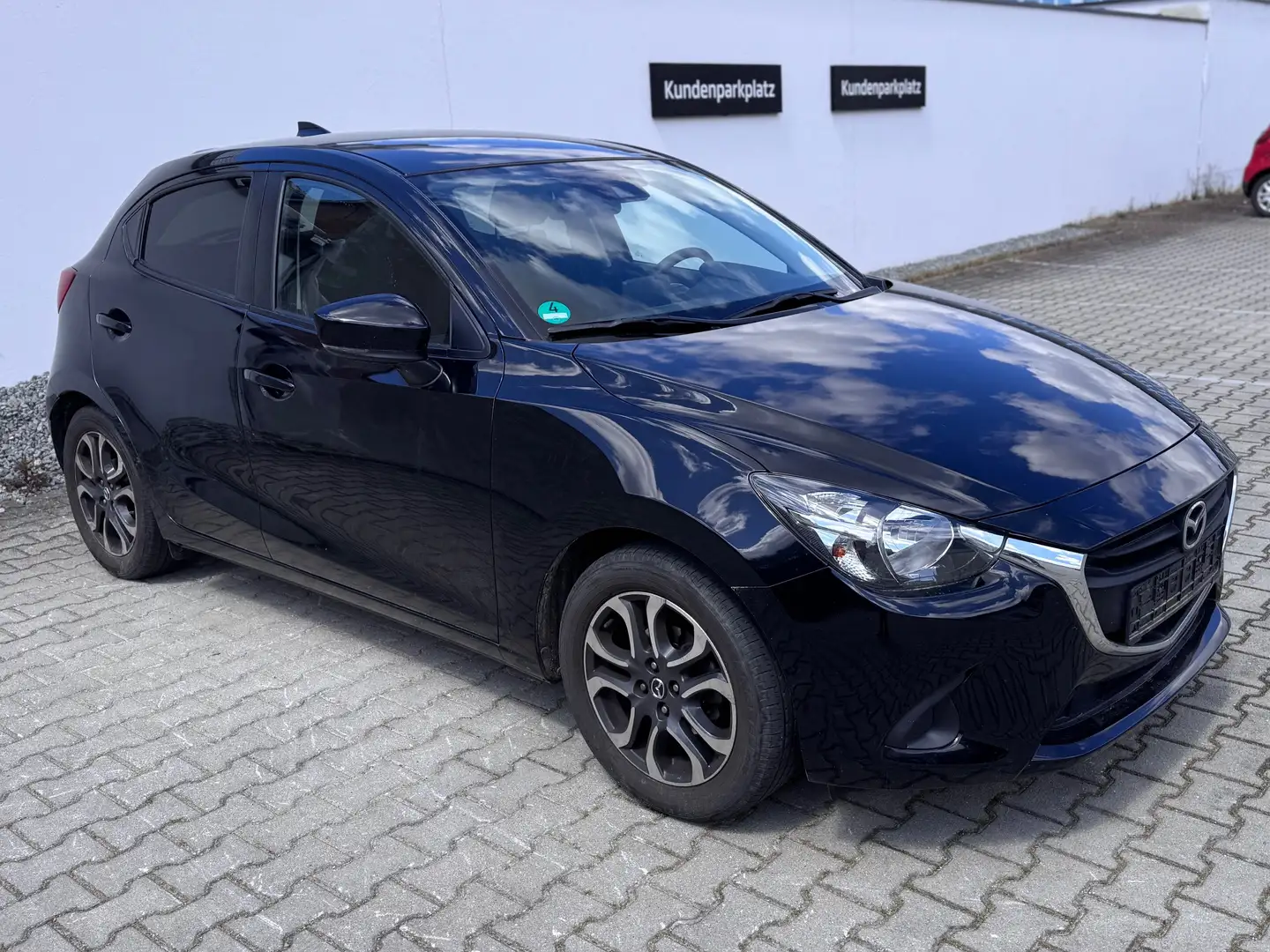 Mazda 2 SKYACTIV-G 90 Aut. KIZOKU INTENSE AHK Černá - 2