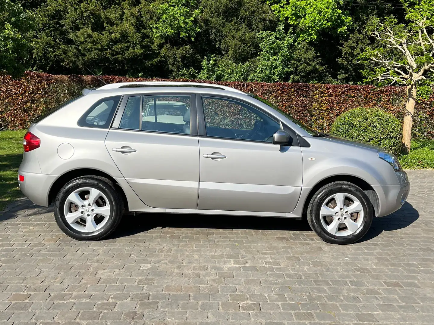Renault Koleos 2.0 dCi 4x2 Dynamique Plus FAP SUPER ETAT Gris - 2