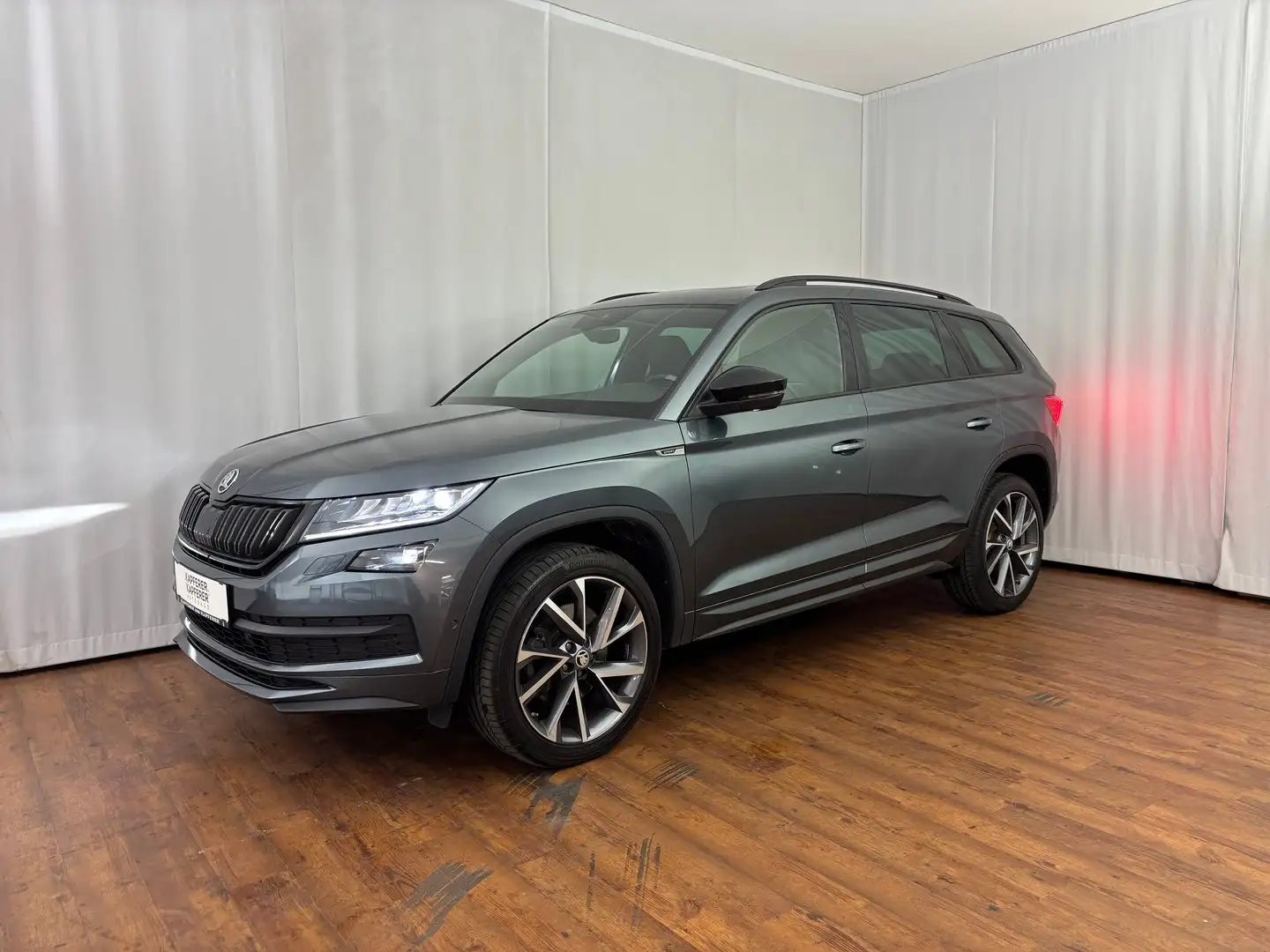 Skoda Kodiaq 4x4 SPORTLINE TDI DSG Grau - 2