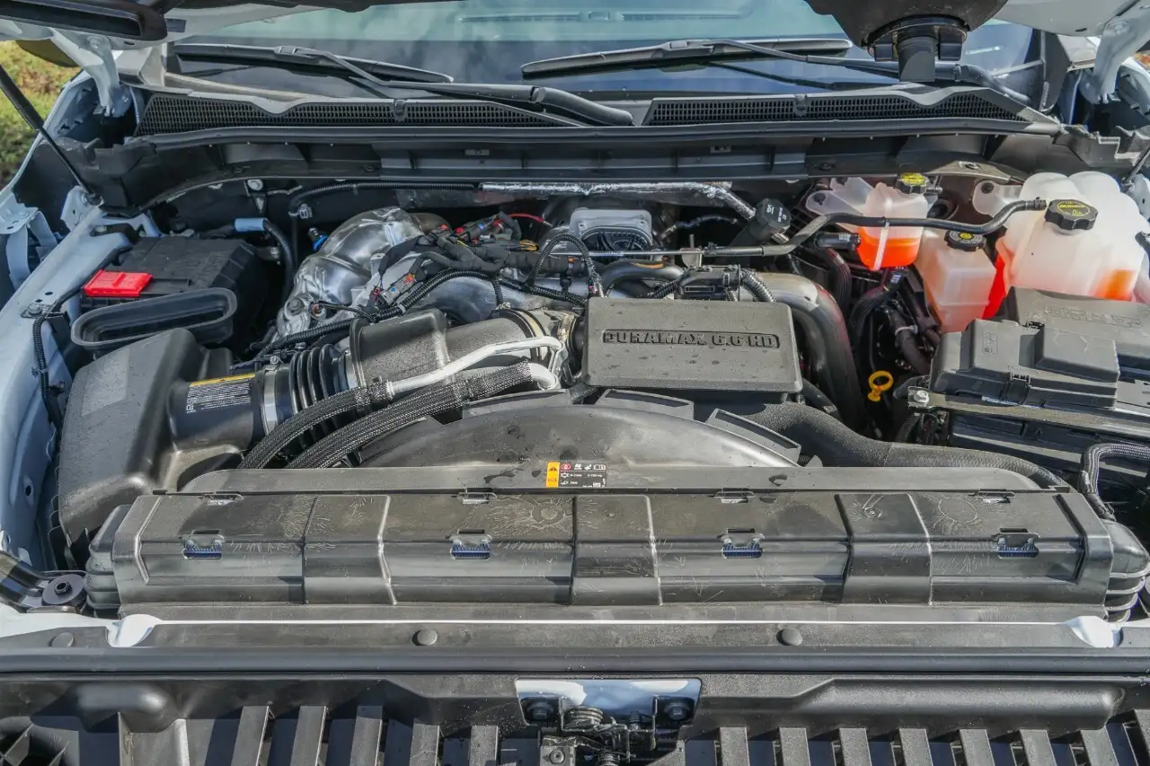GMC Sierra 3500HD снимка GMC Sierra 3500HD