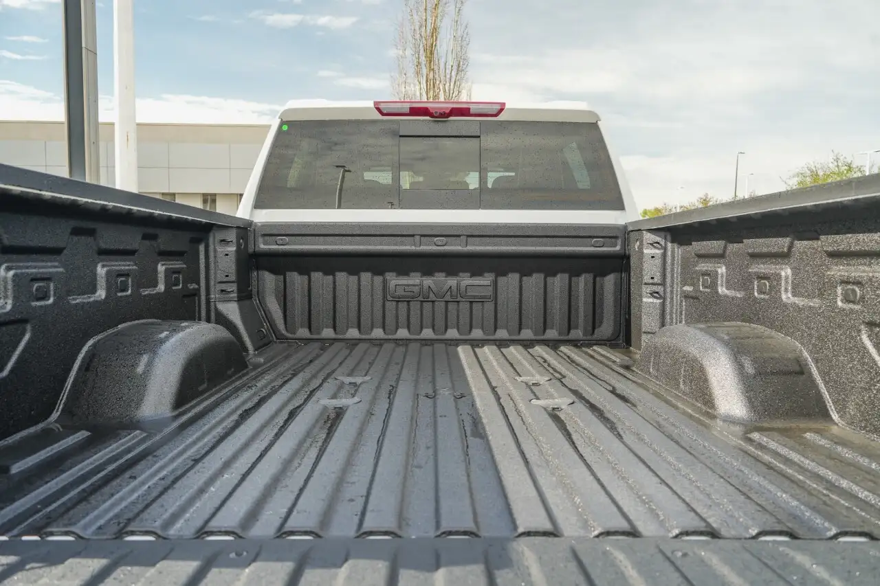 GMC Sierra 3500HD снимка GMC Sierra 3500HD