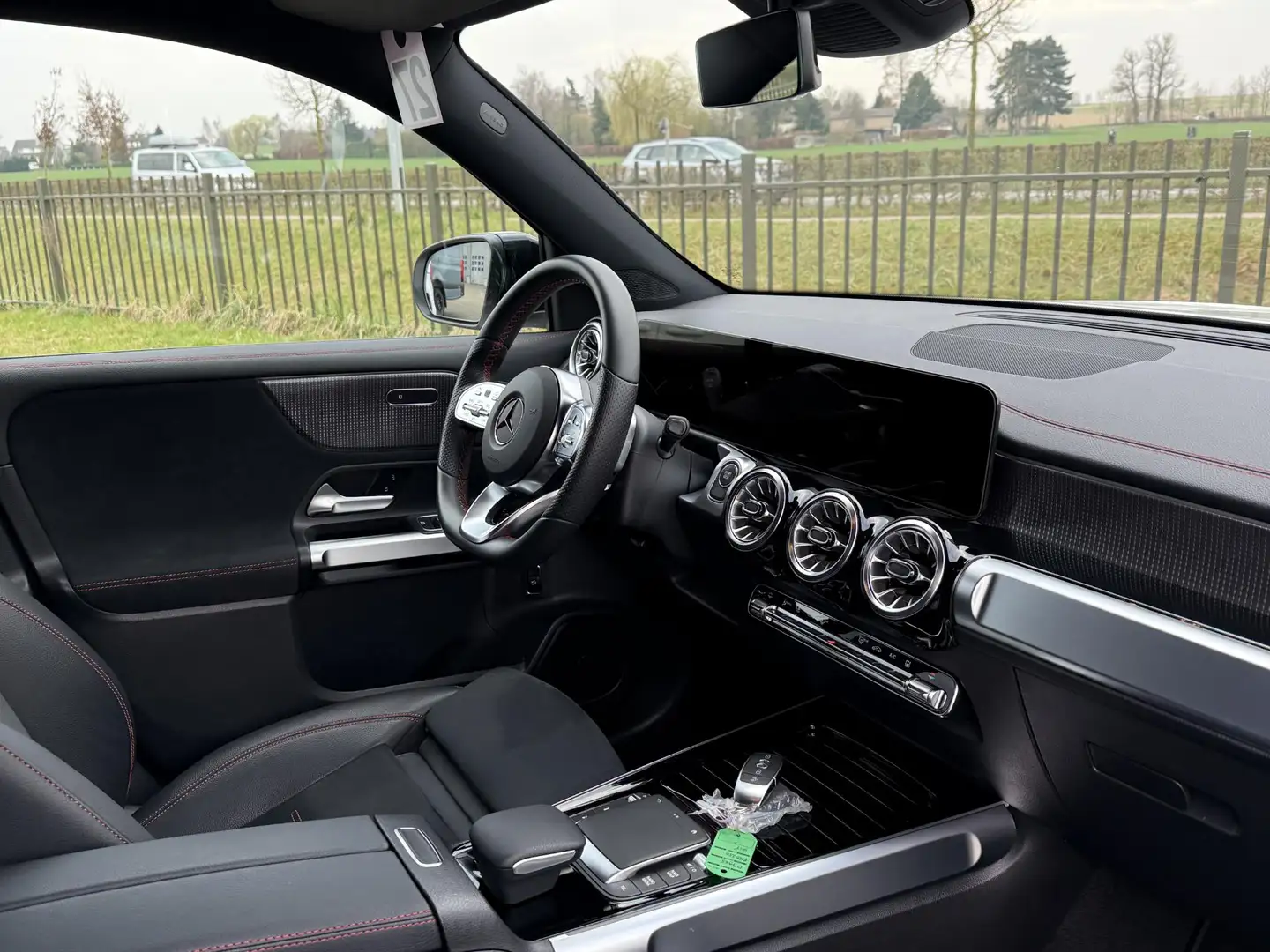 Mercedes-Benz EQB 250 AMG Line *7pl. *5 JAAR GARANTIE* - 2