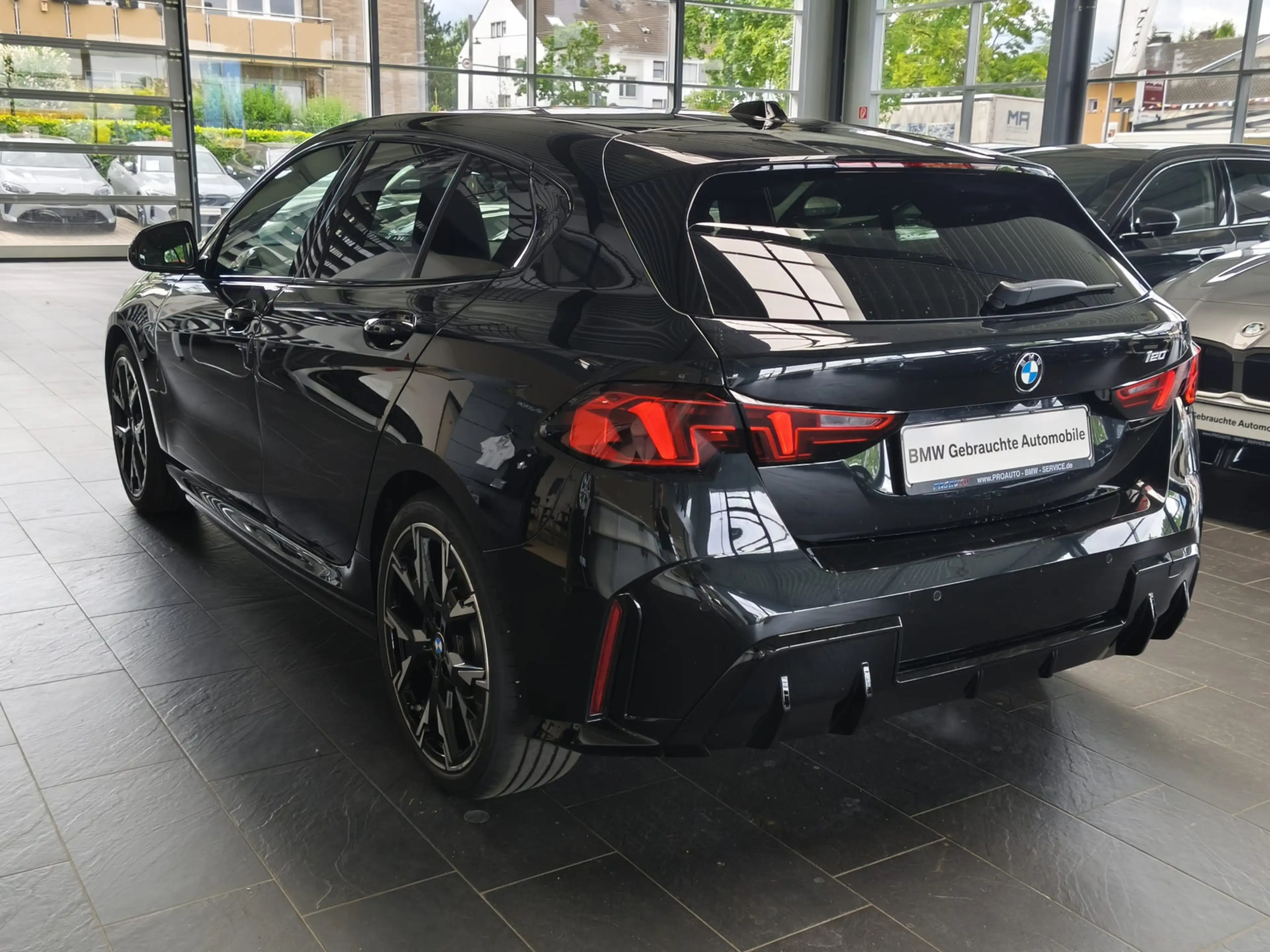 BMW 120 i M Sport PANO/Dr.As+/19"/ACC — photo 4