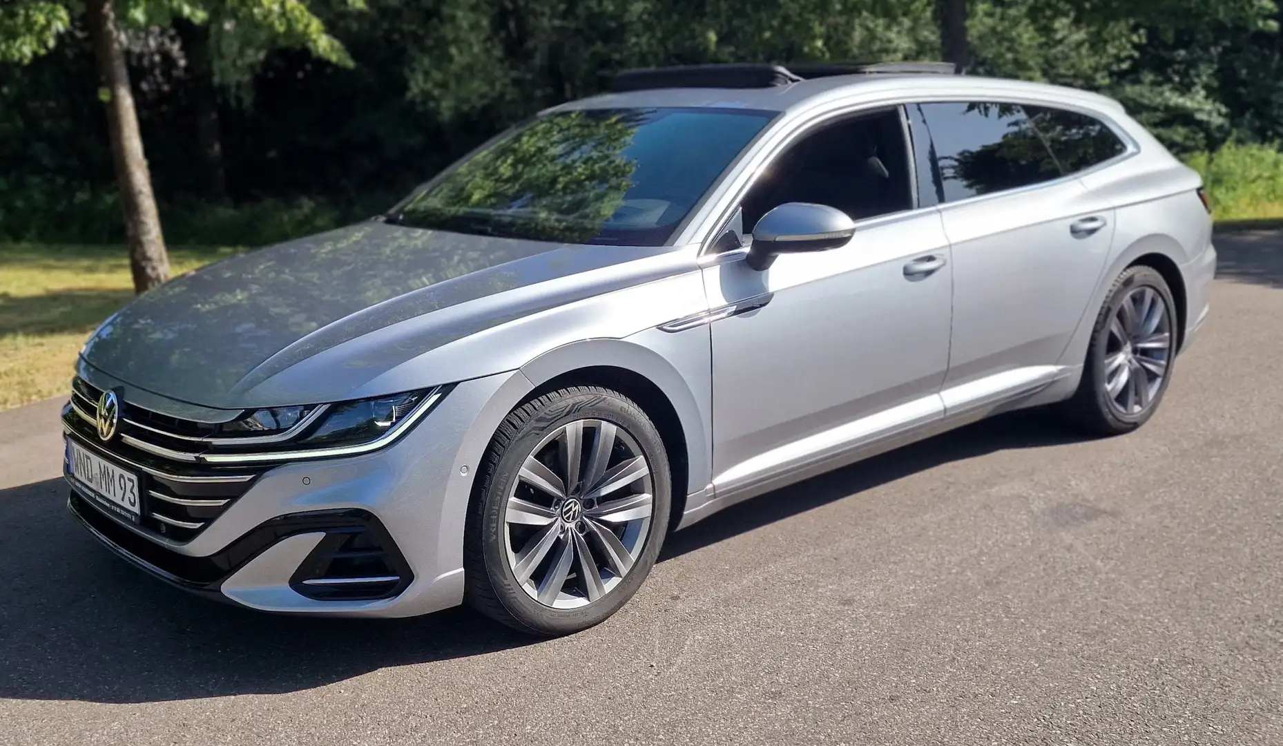 Volkswagen Arteon Arteon Shooting Brake 2.0 TDI 4Motion DSG R Silber - 1