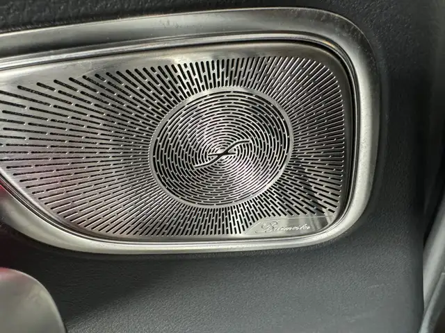 Mercedes-Benz GLC view 15