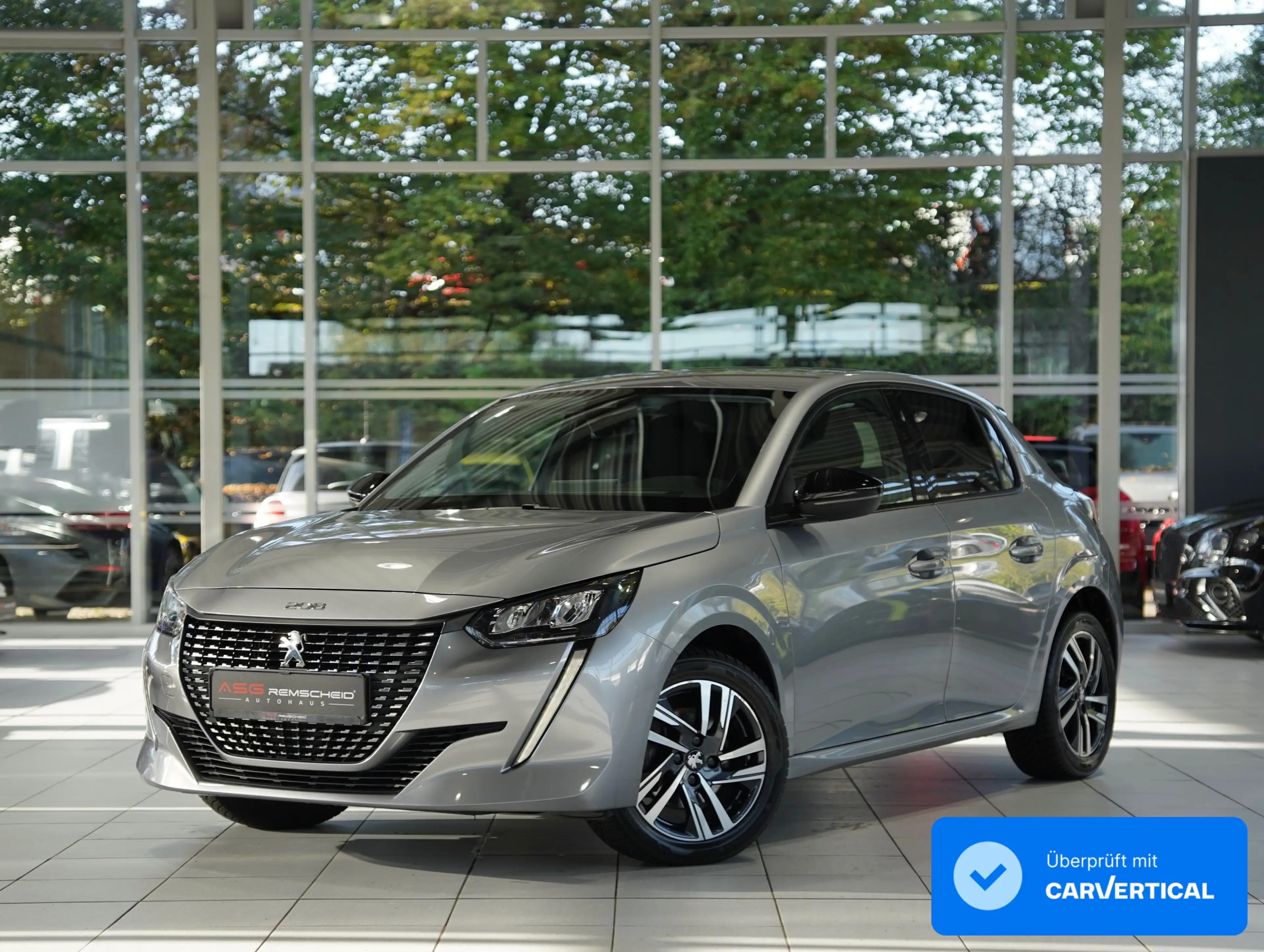 Peugeot 208 Allure Pack *DAB *Navi *Display *180° *Klima