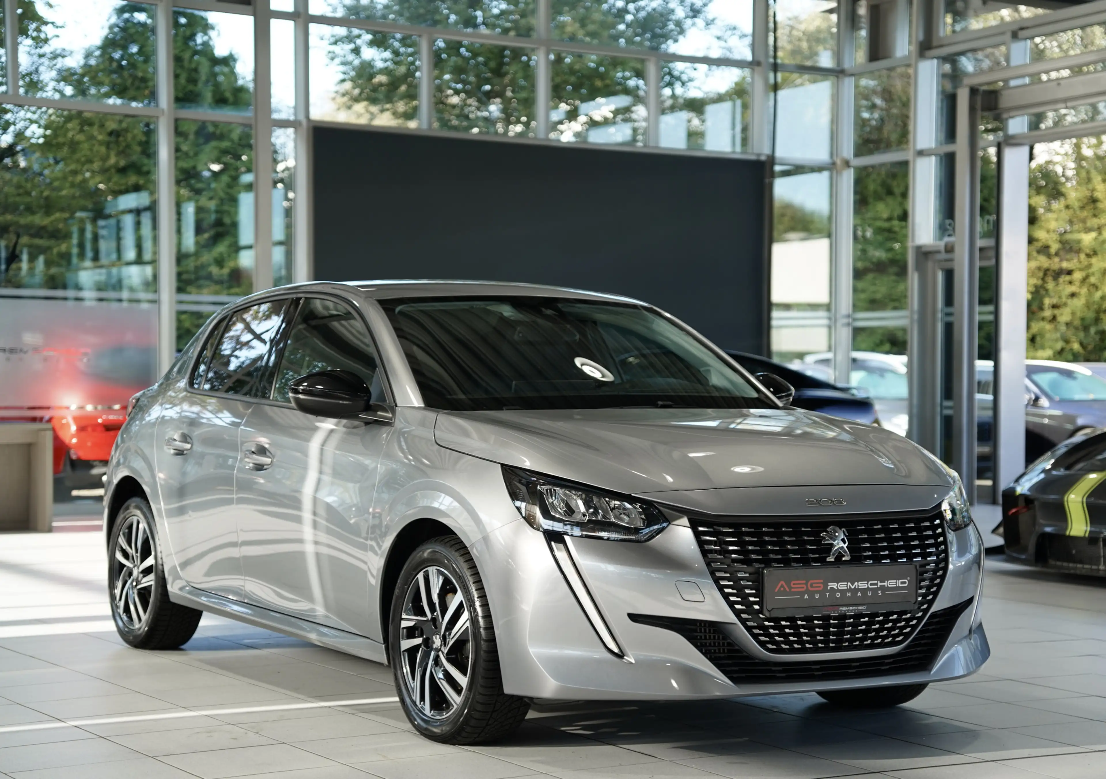 Peugeot 208 Allure Pack *DAB *Navi *Display *180° *Klima — photo 5