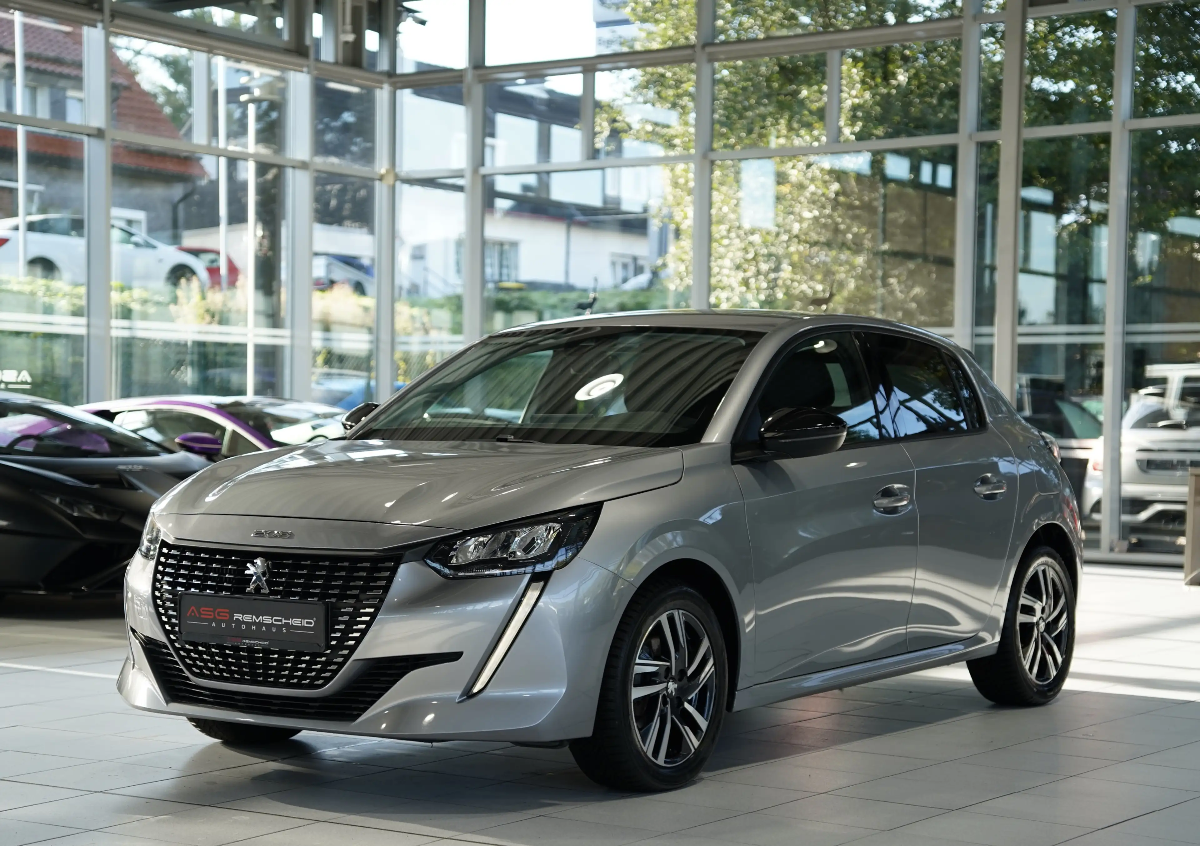 Peugeot 208 Allure Pack *DAB *Navi *Display *180° *Klima — photo 3