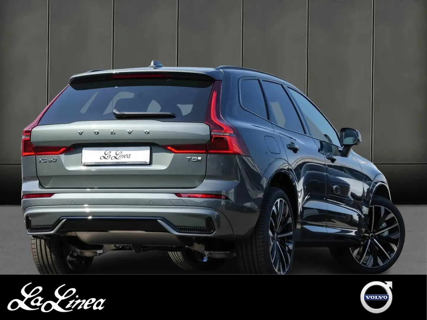 Volvo XC60 T8 AWD Ultra Dark/B&W/PANO/Massage Grau - 2