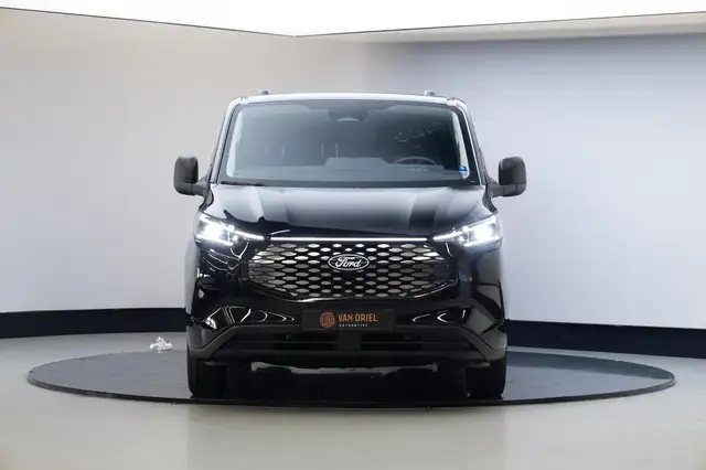 Ford Transit Custom view 17