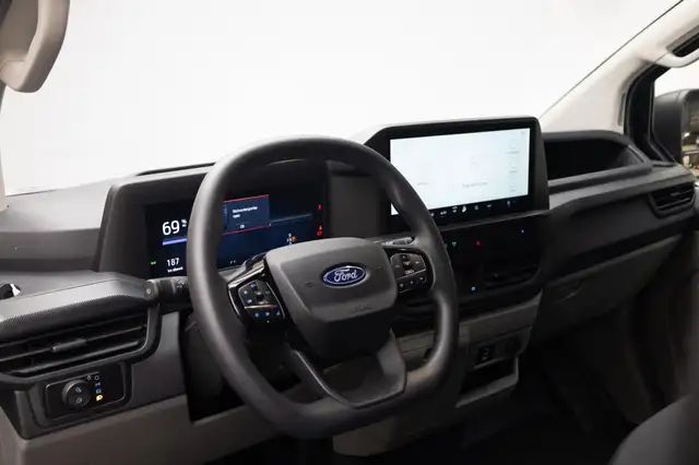 Ford Transit Custom view 7