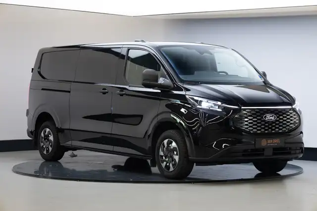 Ford Transit Custom main image