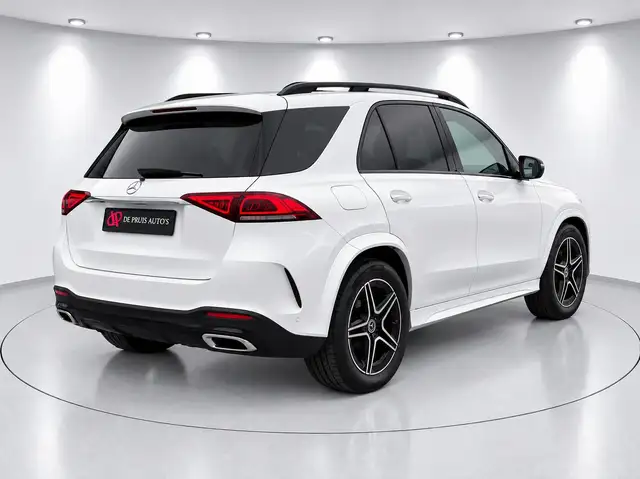 Mercedes-Benz GLE view 2