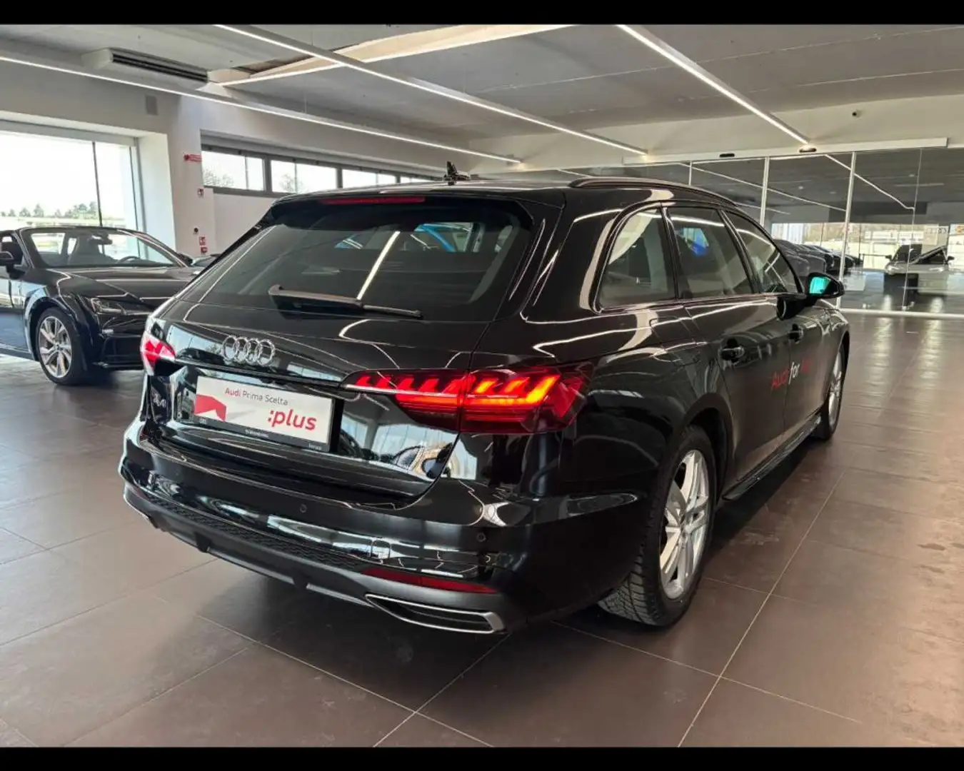 Audi A4 Avant 35 TDI S line edition  120(163) kW(CV) S Nero - 2