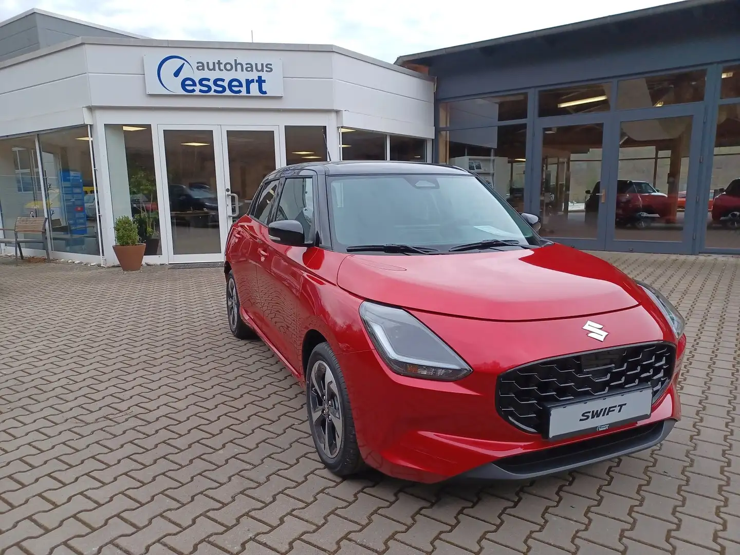 Suzuki Swift 1.2 Dualjet Hybrid Comfort+ 2024 Mit 5 J Gar. Rosso - 2