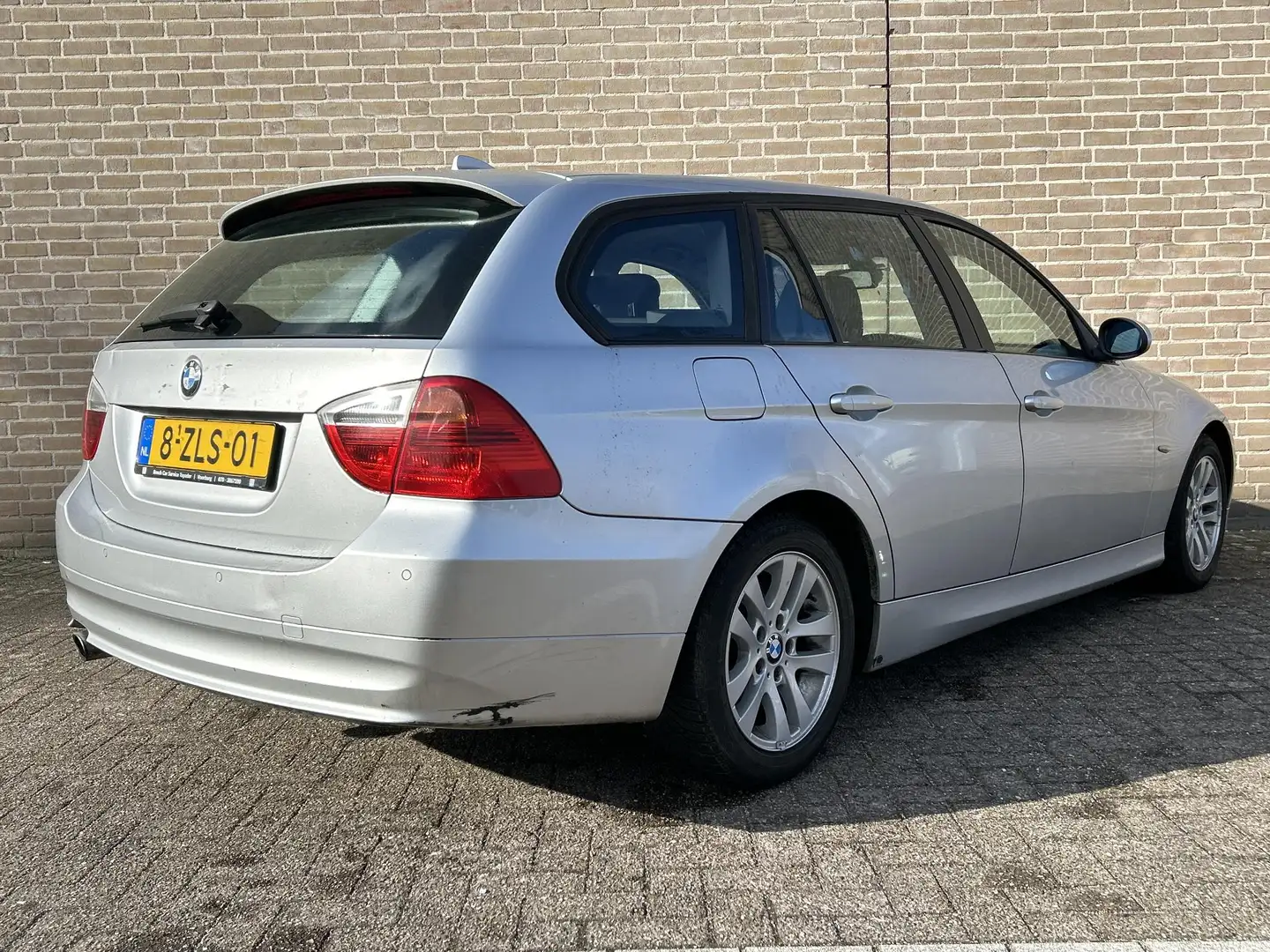BMW 318 3-serie Touring 318i Executive | Cruise | Climate Grijs - 2