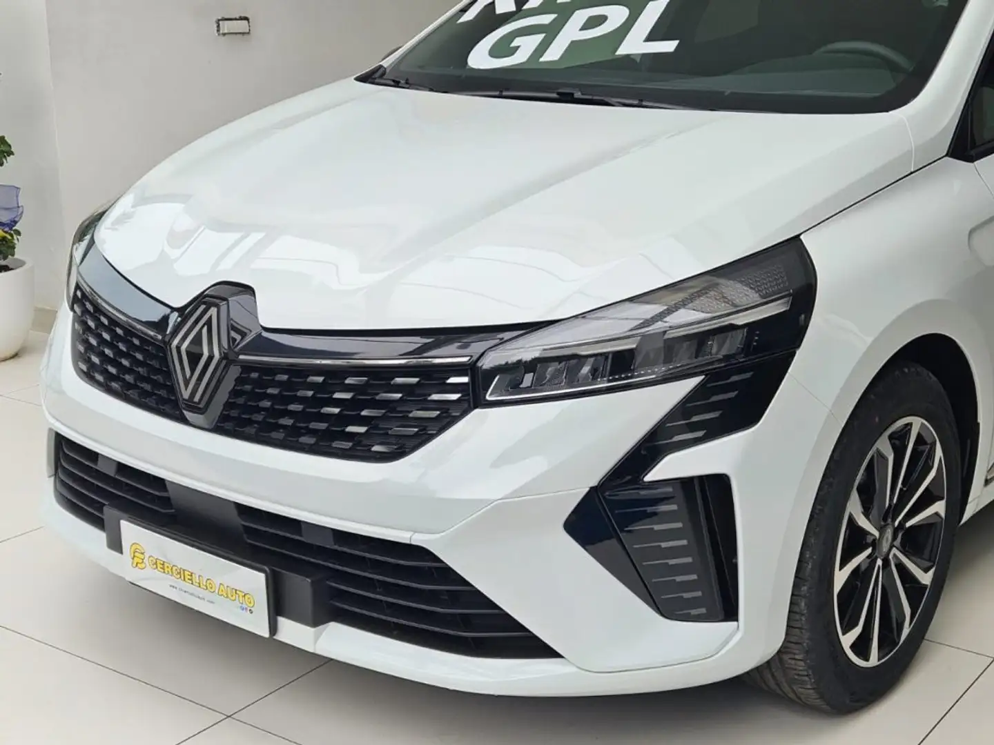 Renault Clio ECO-G 100 CV Techno tua da €199,00 mensili Bianco - 2