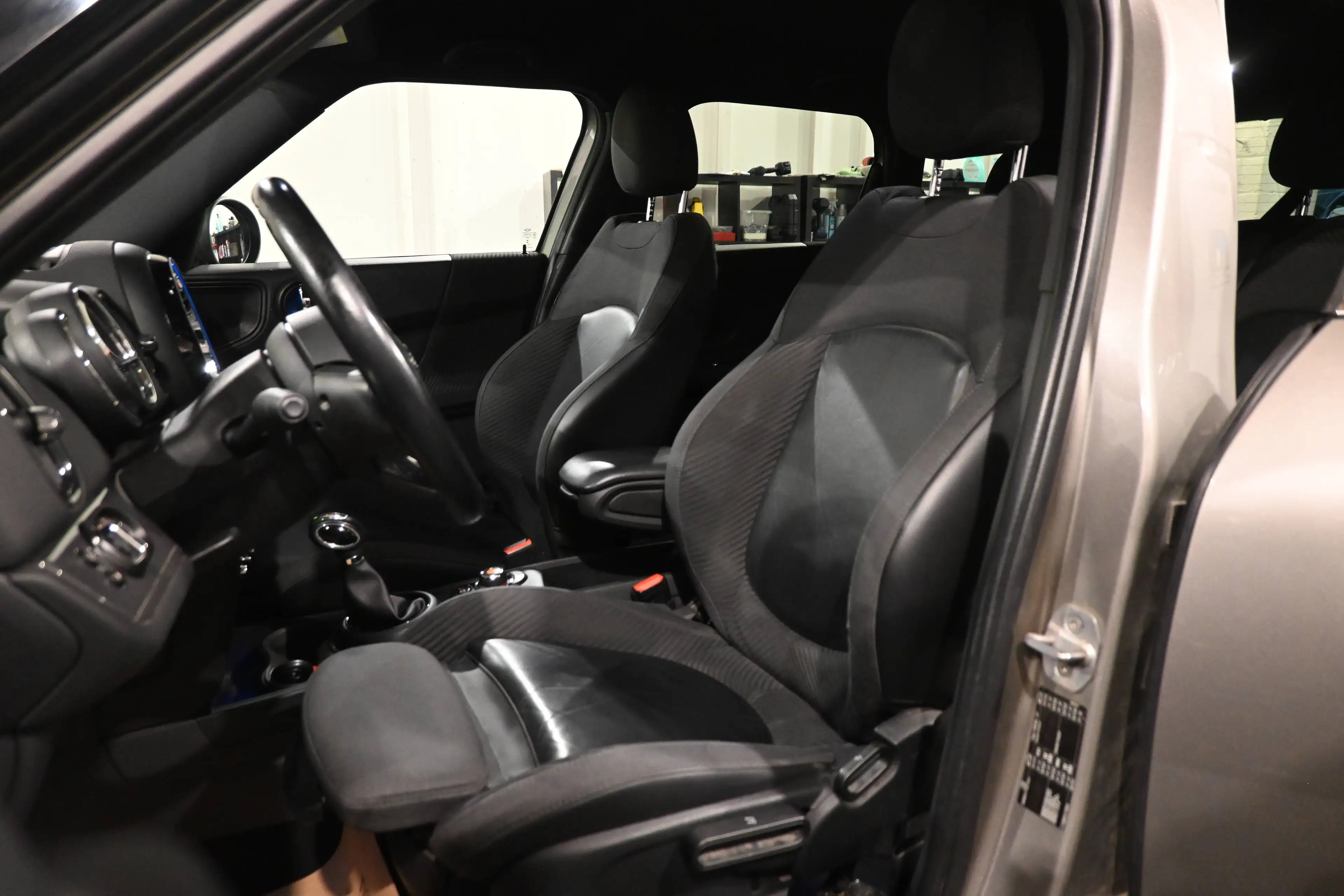 MINI Cooper Countryman COOPER COUNTRYMAN 1.5iA / CUIR / GPS NAVIGATION / BLUETOOTH / CRUISE / PDC !! — photo 12