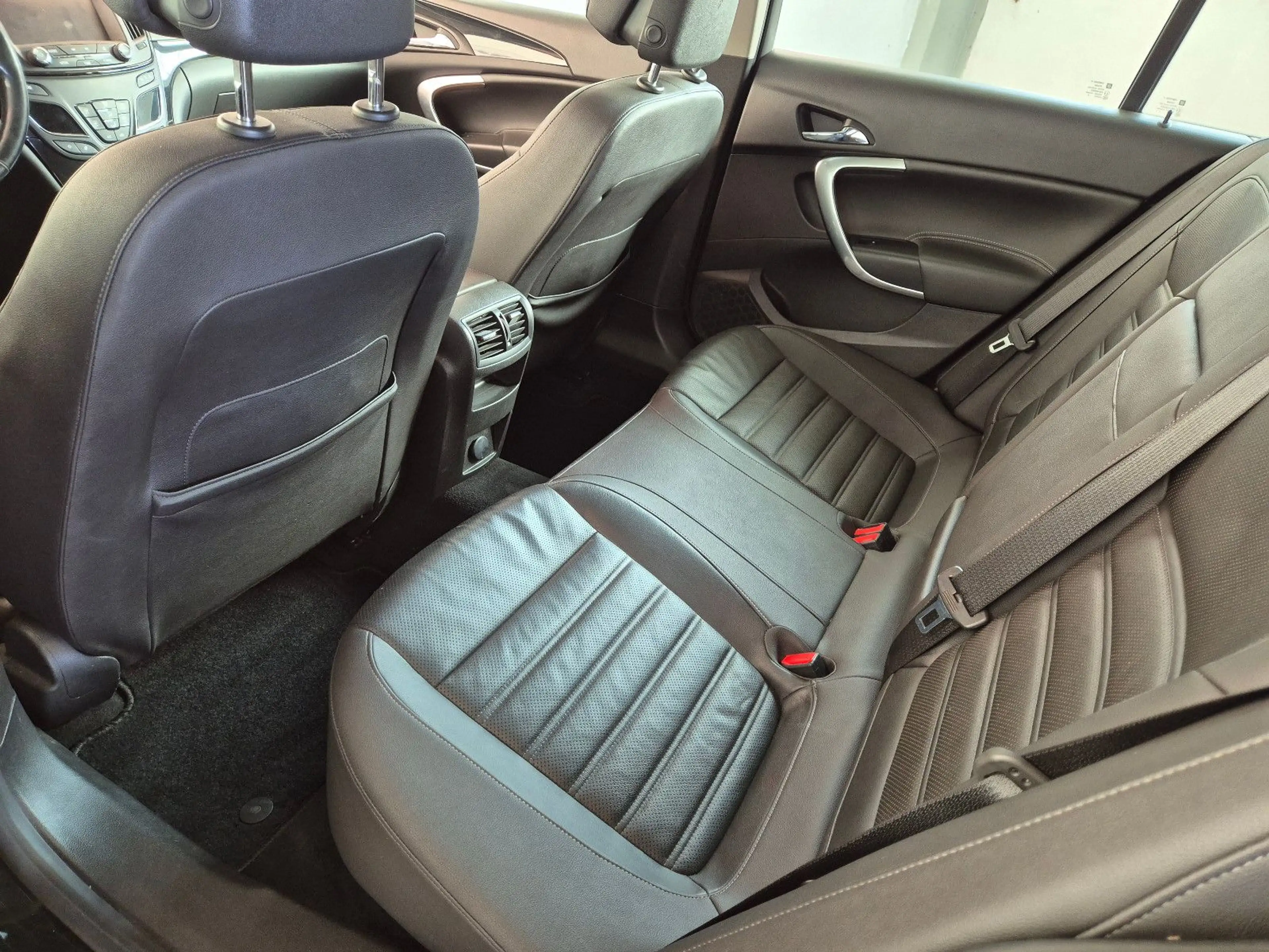 Opel Insignia A Sports Tourer Business Innovation — photo 19