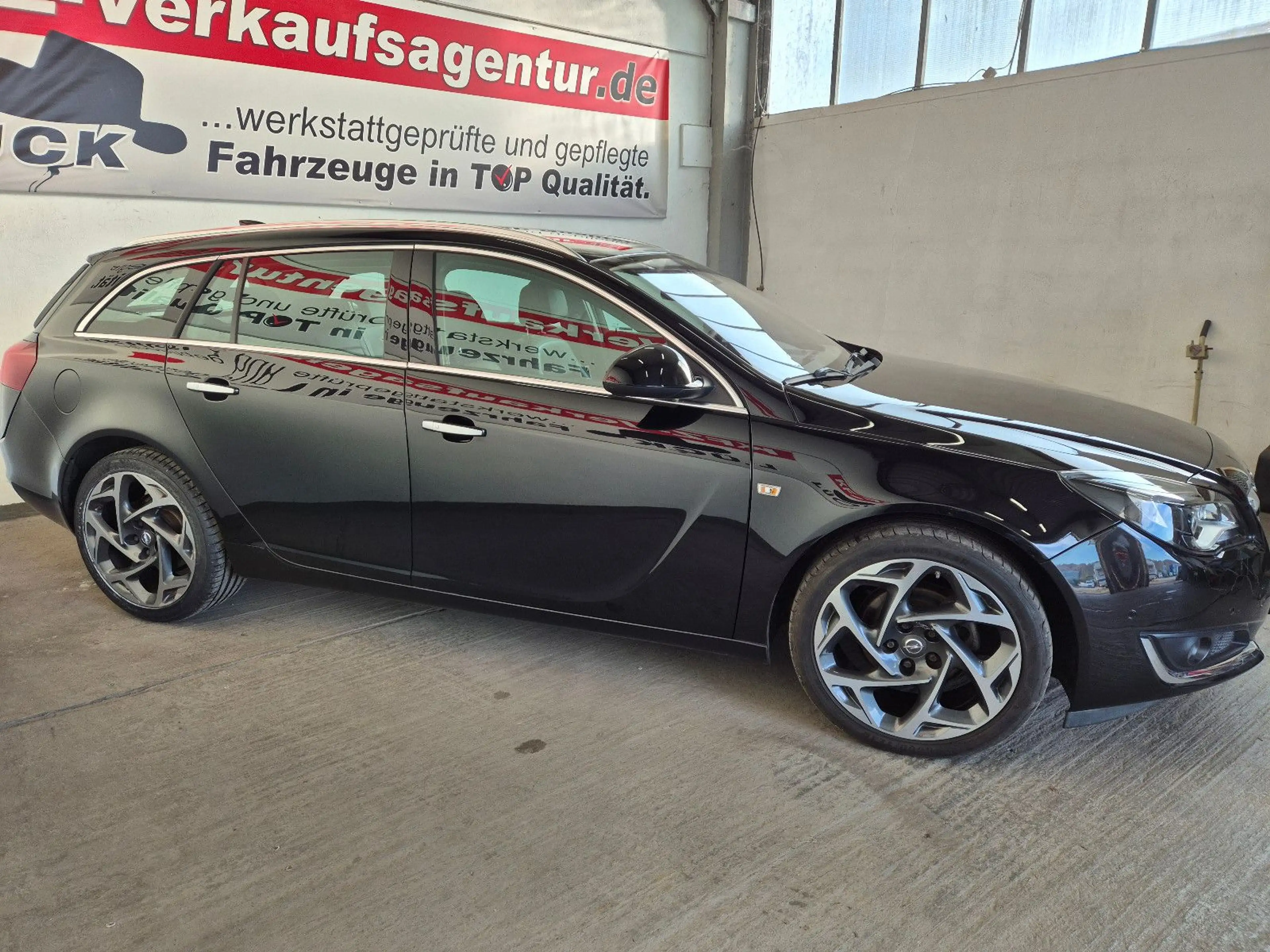 Opel Insignia A Sports Tourer Business Innovation — photo 4