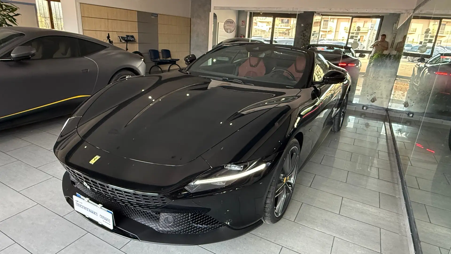 Ferrari Roma Spider 3.9 F1 dct KM0 UFF ITALIA Schwarz - 2