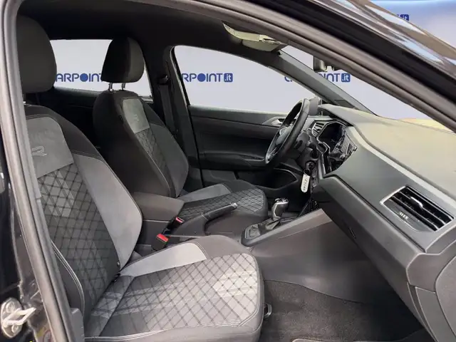 Volkswagen Polo view 16