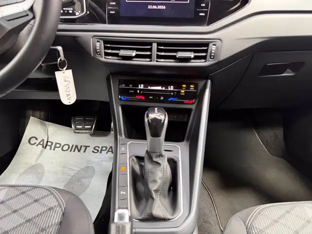 Volkswagen Polo view 12
