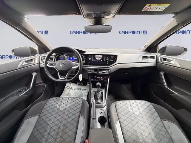 Volkswagen Polo view 11