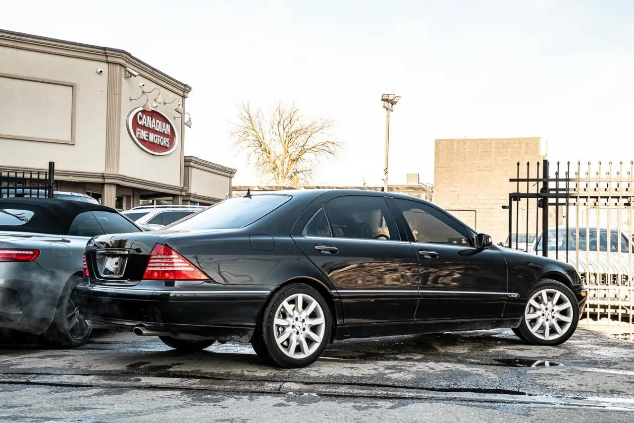 Mercedes-Benz S-Class снимка Mercedes-Benz S-Class