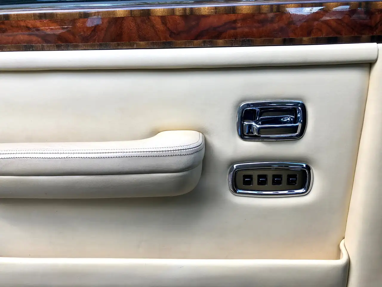 Rolls-Royce Silver Spur 6.7 V8 H-Kennzeichen "Top zustand Perle" 64.500 KM, foto 12
