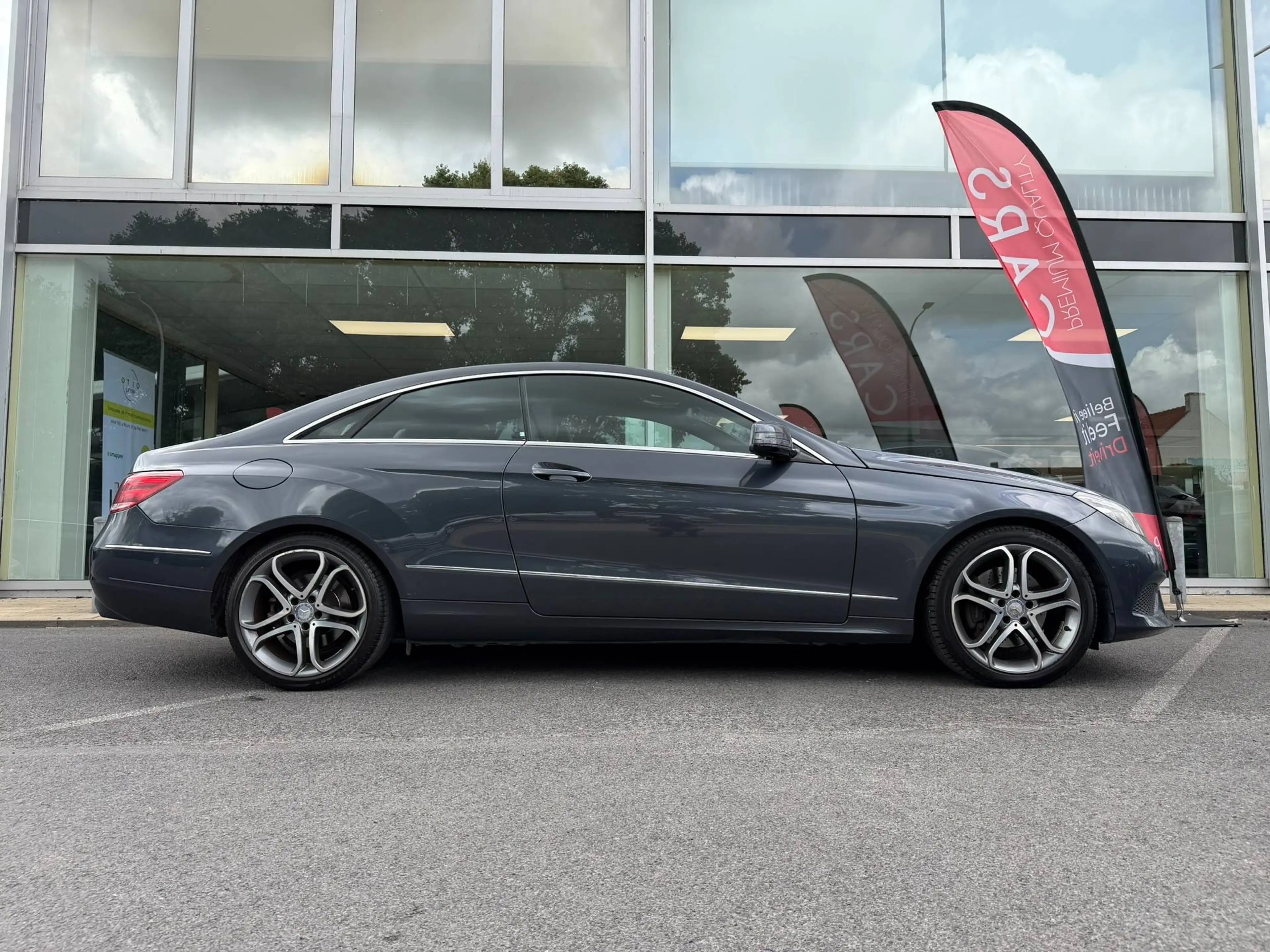 Mercedes-Benz E 250 TREKHAAK / SENSOREN / ZETELVERWERMING / CRUISCONTROL / — photo 5