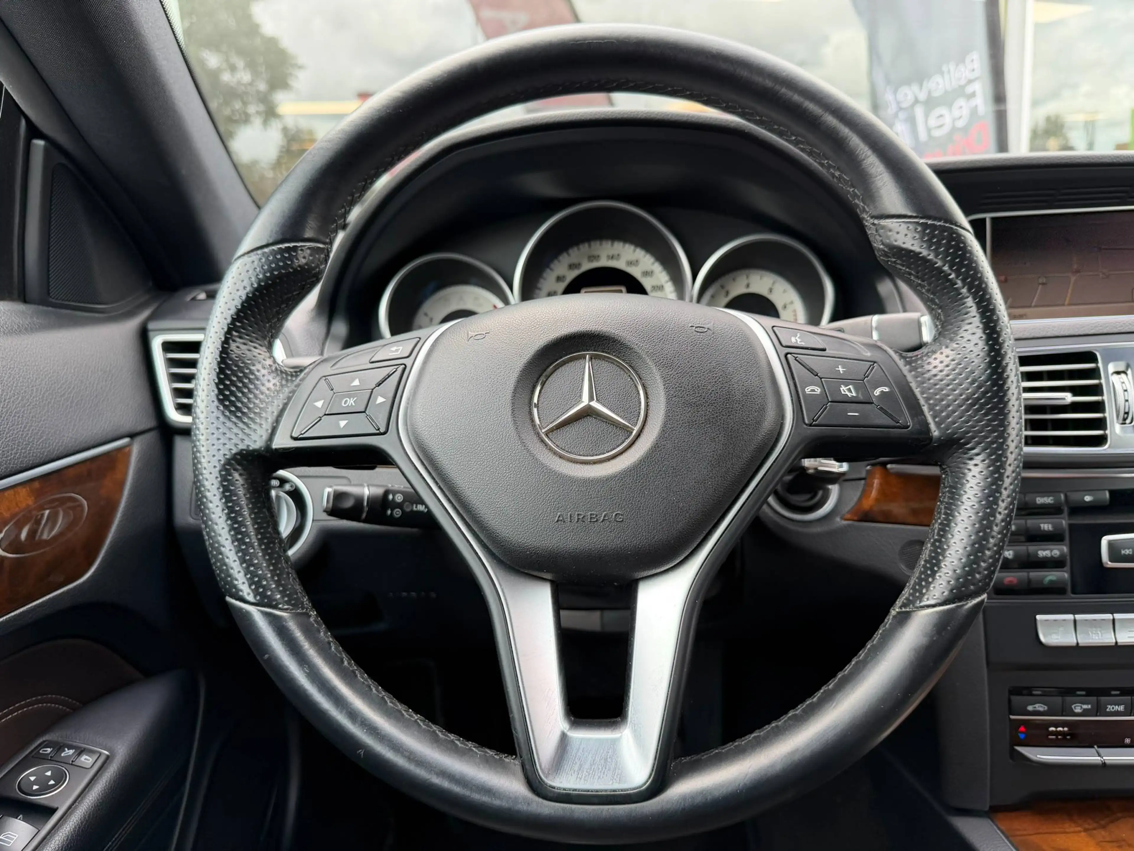 Mercedes-Benz E 250 TREKHAAK / SENSOREN / ZETELVERWERMING / CRUISCONTROL / — photo 15