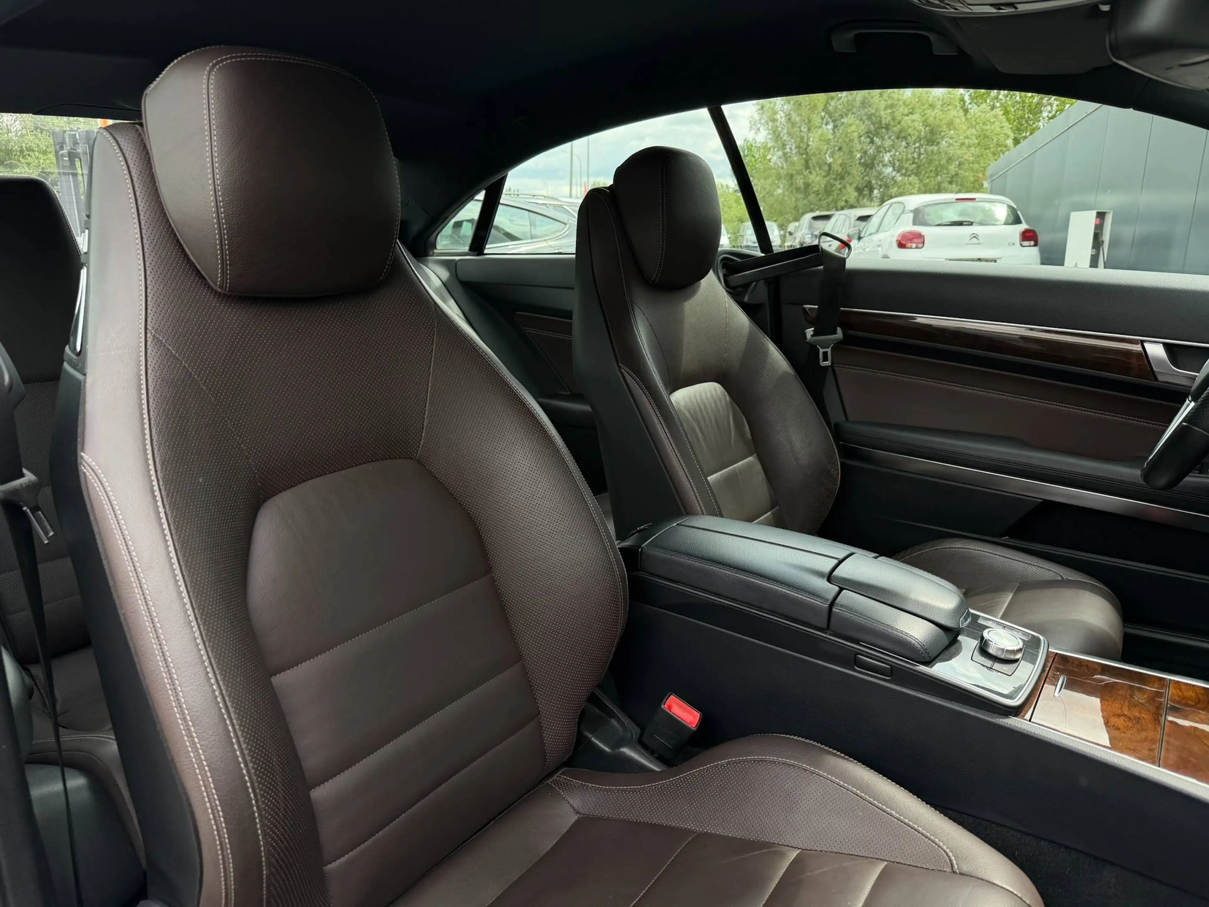 Mercedes-Benz E 250 TREKHAAK / SENSOREN / ZETELVERWERMING / CRUISCONTROL / — photo 14