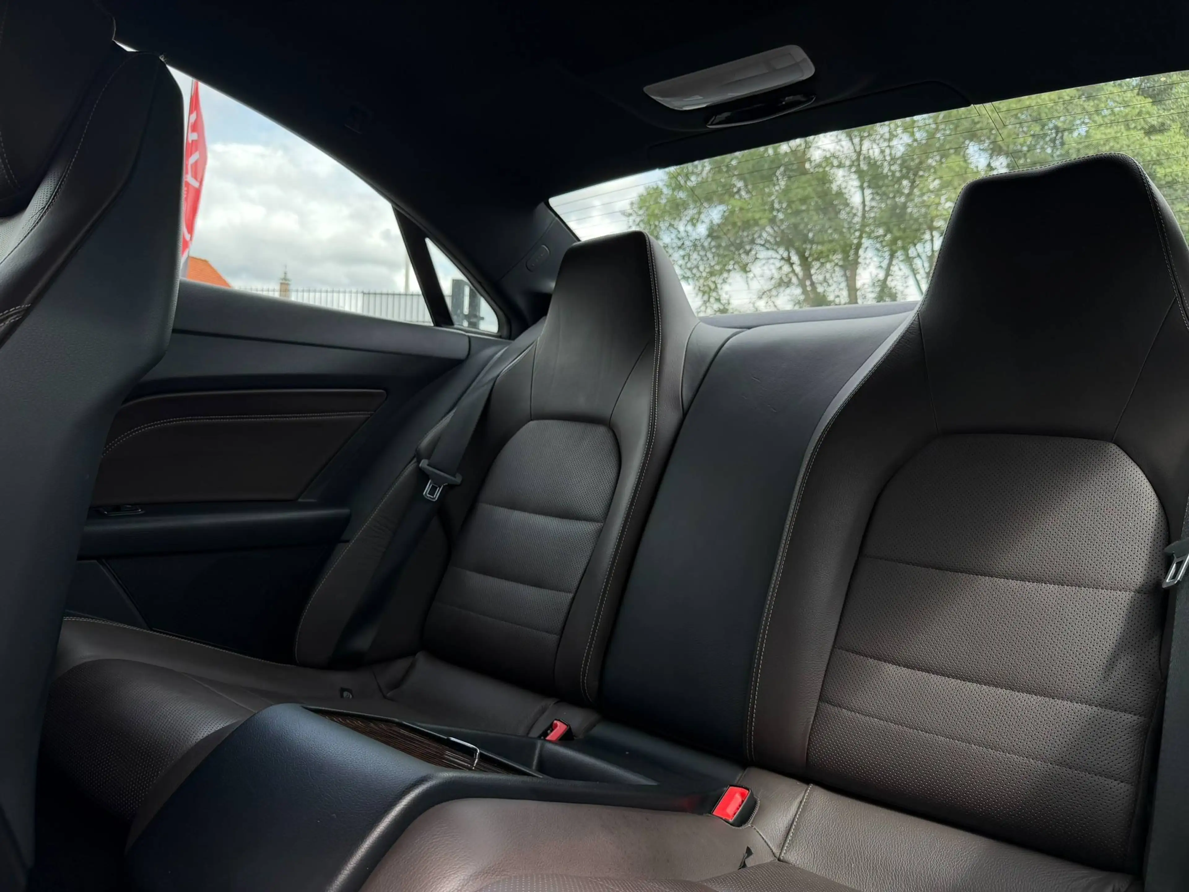 Mercedes-Benz E 250 TREKHAAK / SENSOREN / ZETELVERWERMING / CRUISCONTROL / — photo 12