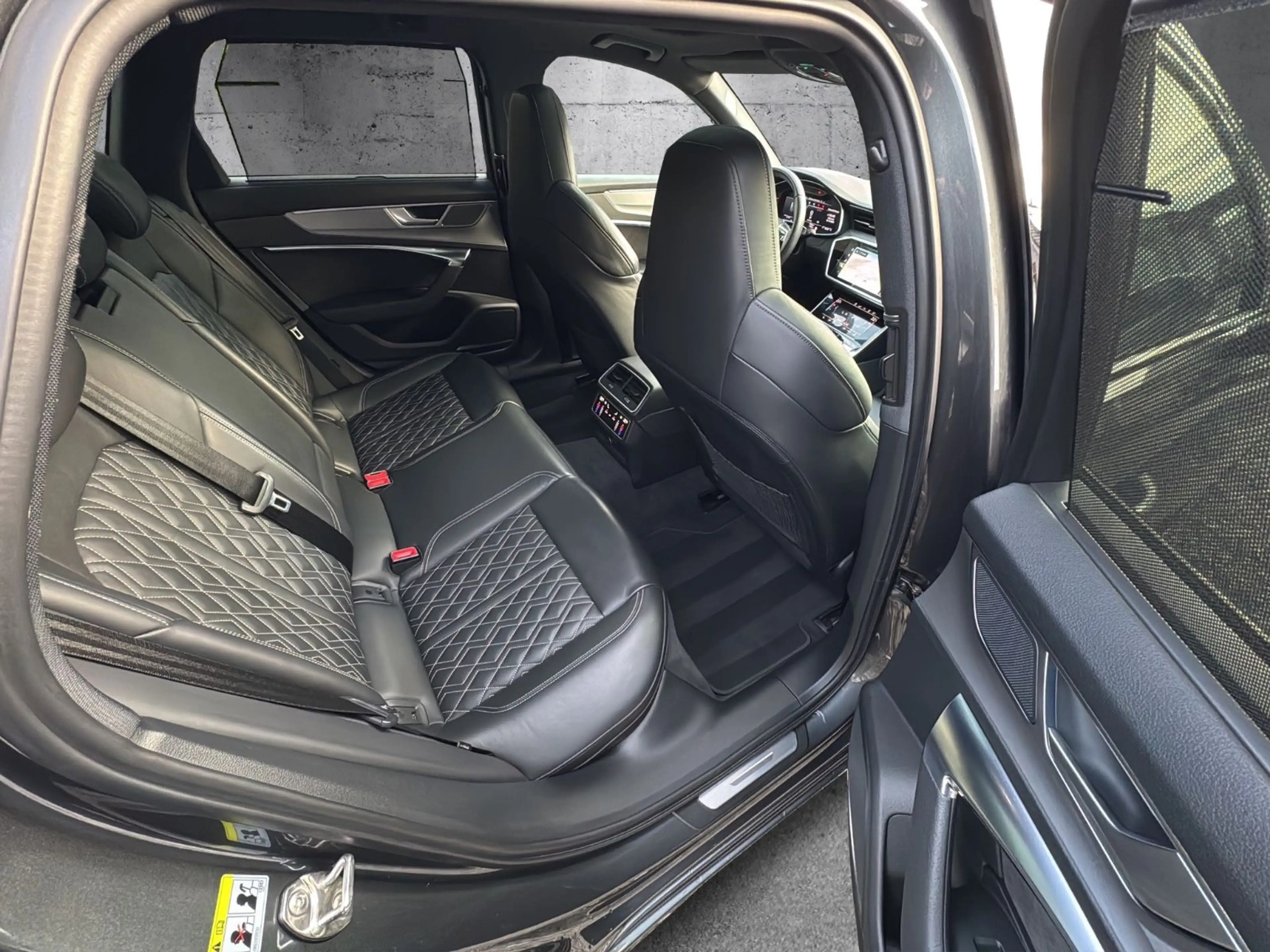 Audi S6 Avant quattro/Standheiz/HDMatrix/AHK/ACC/B&O — photo 14