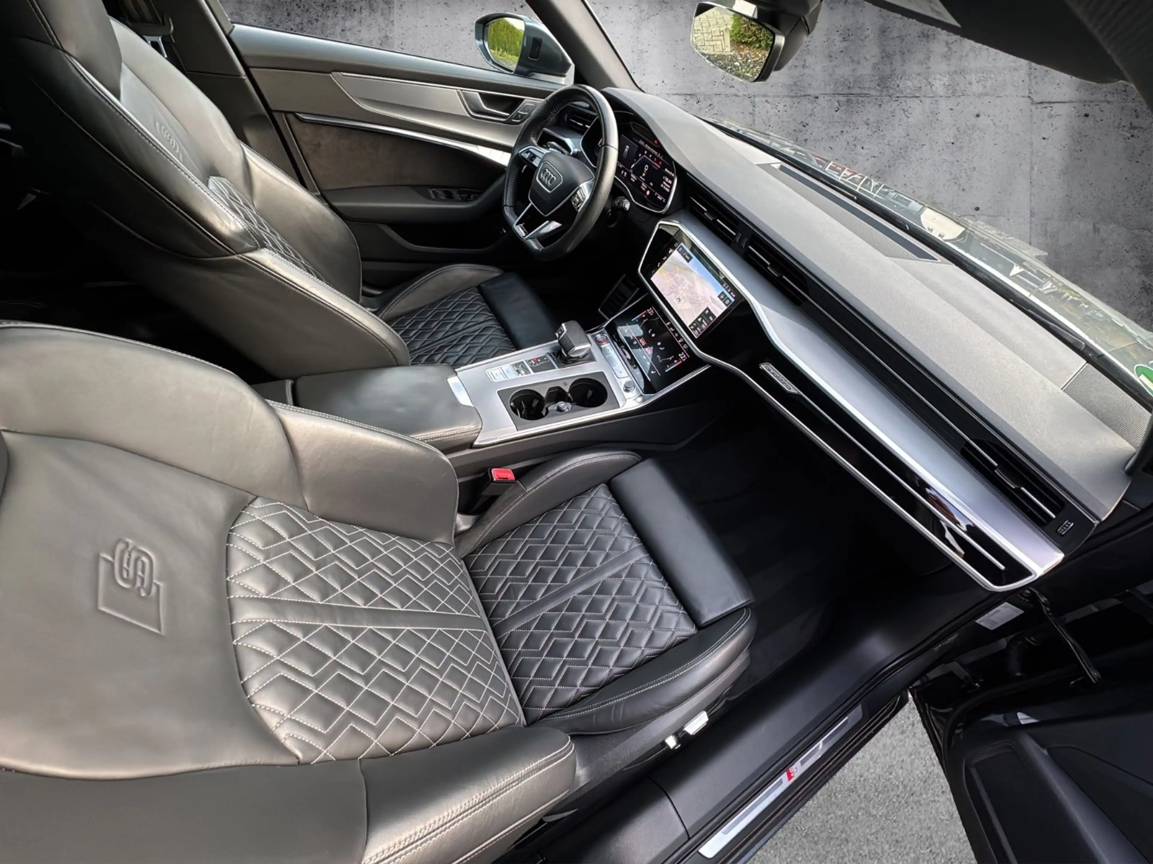 Audi S6 Avant quattro/Standheiz/HDMatrix/AHK/ACC/B&O — photo 16