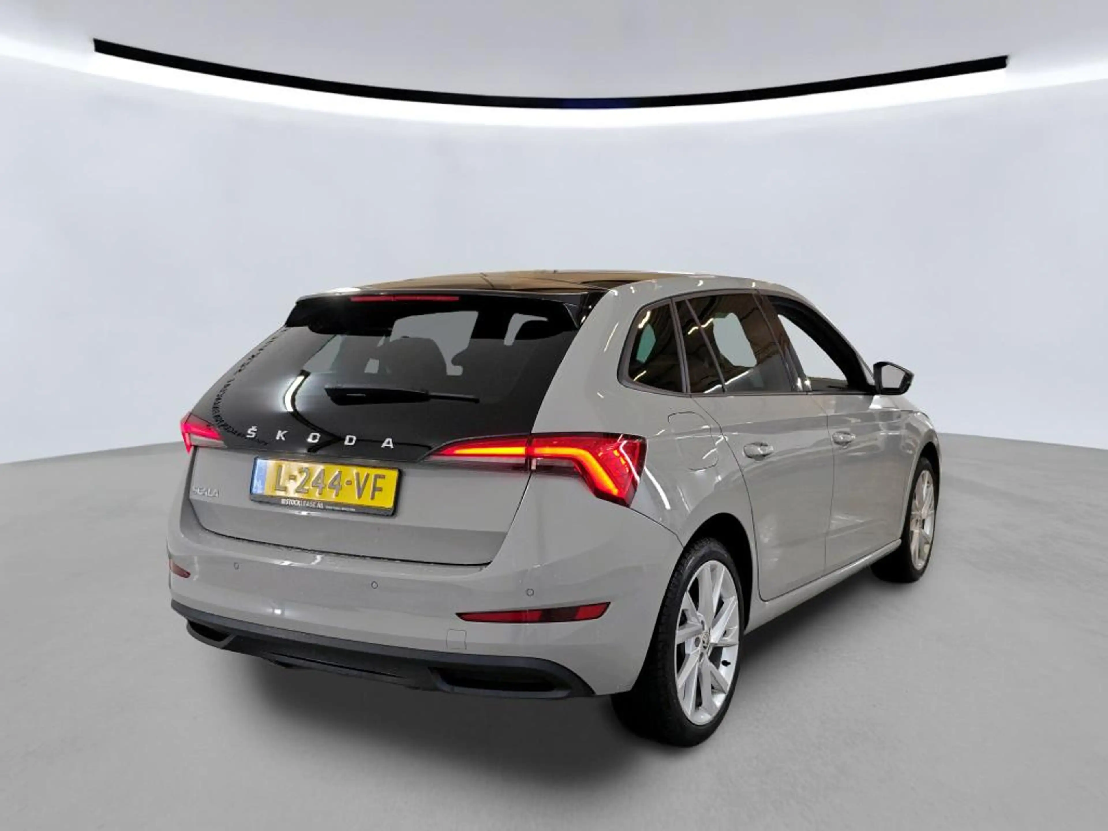 Skoda Scala 1.0 TSI Sport Business / PANORAMADAK/ CRUISE/ DIGI — photo 7