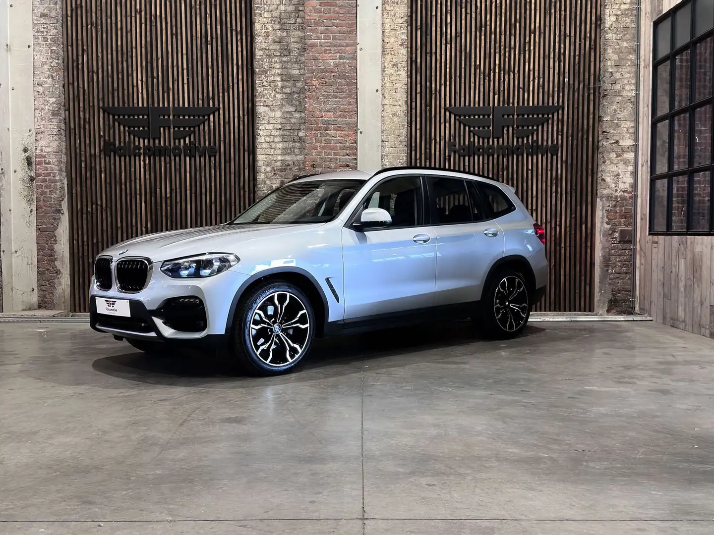 BMW X3 sDrive18dA*AUT*NAVI*PDC*CARPLAY*LED* Zilver - 2