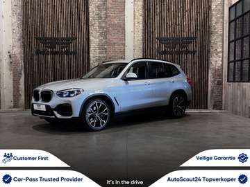 sDrive18dA*AUT*NAVI*PDC*CARPLAY*LED*