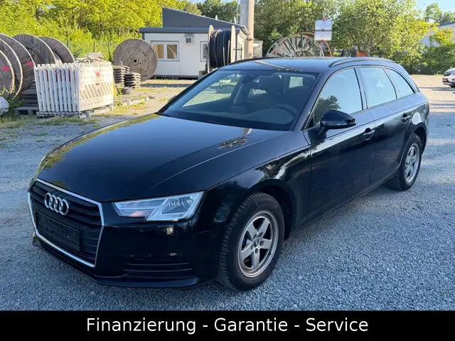 Audi A4 Avant 2.0 TDI S Tronic/WENIG KM/PDC/SPORT
