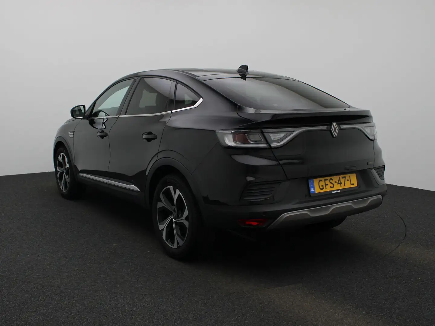 Renault Arkana 1.6 E-Tech full hybrid 145 PK techno Zwart - 2