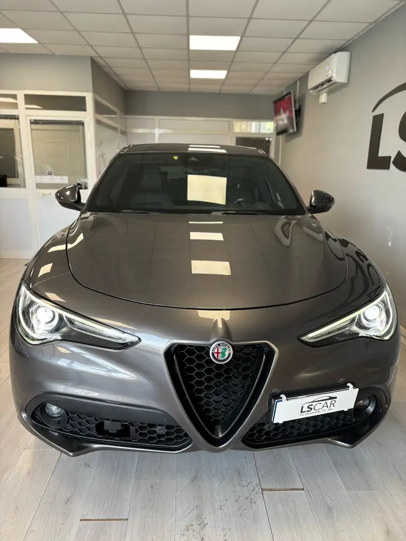 Alfa Romeo Stelvio 2.2 t Veloce Q4 210cv~Unipro~Promo~Finanziamento Сірий - 2