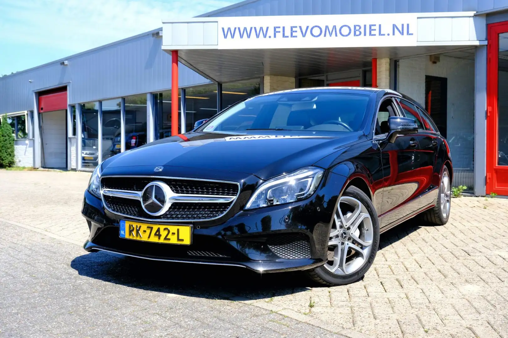 Mercedes-Benz CLS 400 Shooting Brake Sport Edition Aut. 333 PK Navi|Lede Negru - 1