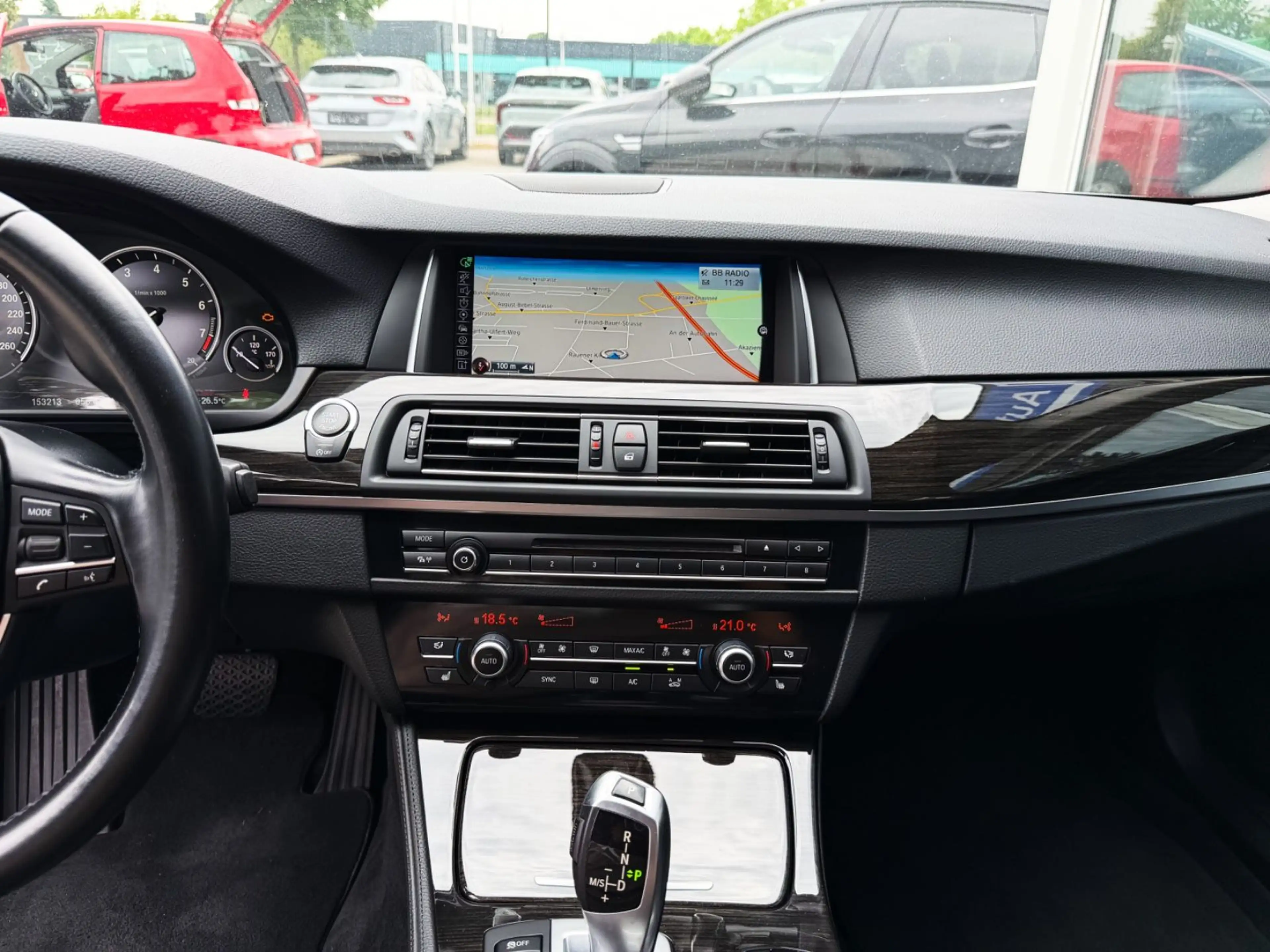 BMW 535 5 Touring 535 i xDrive 1.Hand — photo 12
